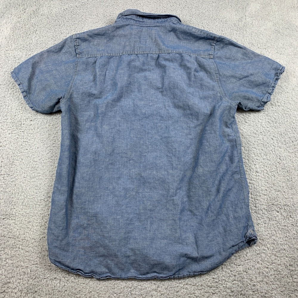 The North Face Shirt Mens Medium Blue Chambray Short Sleeve‎ Outdoor Button Up - Picture 2 of 10